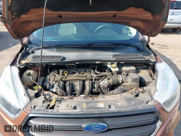 2017 Ford Escape S z VIN 1FMCU0F79HUC31792, wystawiony jako IAAI lot #42377599 z przebiegiem 98 300 mil mil oraz . Historia ofert i sprzedaży dostępna na DreamBid. Obrazek 10.