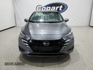 2023 Nissan Versa SV z VIN 3N1CN8EV5PL862003, wystawiony jako Copart lot #60059595 z przebiegiem 35 896 mil mil oraz Czysty tytuł • Clean title. Historia ofert i sprzedaży dostępna na DreamBid. Obrazek 5.