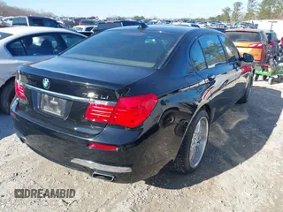 2010 BMW 7 Series 750Li z VIN WBAKB8C57ACY63545, wystawiony jako IAAI lot #41345511 z przebiegiem 110 189 mil mil oraz . Historia ofert i sprzedaży dostępna na DreamBid. Obrazek 4.