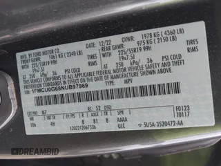 2022 Ford Escape SE z VIN 1FMCU0G68NUB97989, wystawiony jako IAAI lot #41954622 z przebiegiem Nie podano mil oraz . Historia ofert i sprzedaży dostępna na DreamBid. Obrazek 9.
