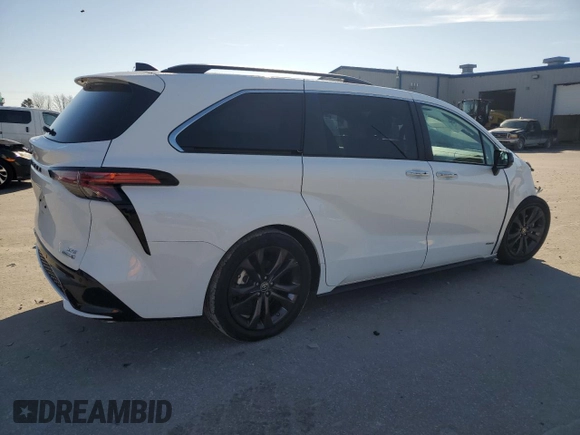 2021 Toyota Sienna XSE with VIN 5TDDRKEC8MS053408, listed as a Copart auction lot 43461845 with Not Provided miles and Salvage Title. Bid and sale history available at DreamBid. Image 3.