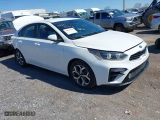 2021 Kia Forte LXS with VIN 3KPF24AD5ME410013, listed as a IAAI auction lot 41855131 with 60,960 mi miles. Bid and sale history available at carsss.com. Image 1.