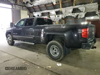 2016 GMC Sierra 3500HD Denali z VIN 1GT42YE83GF142410, wystawiony jako Copart lot #49628925 z przebiegiem 210 385 mil mil oraz Szkoda całkowita • Salvage title. Historia ofert i sprzedaży dostępna na DreamBid. Obrazek 2.