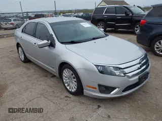 2010 Ford Fusion Hybrid with VIN 3FADP0L32AR371963, listed as a IAAI auction lot 42044466 with 197,250 mi miles. Bid and sale history available at carsss.com. Image 1.