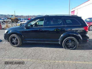 2019 Dodge Journey SE z VIN 3C4PDCBB1KT859686, wystawiony jako IAAI lot #41548860 z przebiegiem 68 955 mil mil oraz . Historia ofert i sprzedaży dostępna na DreamBid. Obrazek 14.