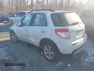 2009 Suzuki SX4 with VIN JS2YB413695100722, listed as a IAAI auction lot 41420401 with 166,617 mi miles. Bid and sale history available at carsss.com. Image 3.