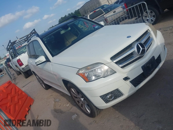 2012 Mercedes-Benz GLK GLK 350 with VIN WDCGG5GB0CF790135, listed as a IAAI auction lot 42141497 with 156,570 mi miles. Bid and sale history available at carsss.com. Image 1.