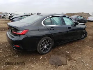 2021 BMW 3 Series 330i xDrive with VIN 3MW5R7J04M8C07390, listed as a Copart auction lot 70503912 with 25,215 mi miles. Bid and sale history available at carsss.com. Image 3.