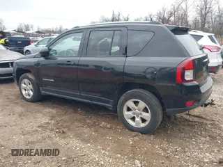 2016 Jeep Compass Latitude with VIN 1C4NJCEBXGD642680, listed as a IAAI auction lot 41511653 with 122,742 mi miles. Bid and sale history available at carsss.com. Image 3.