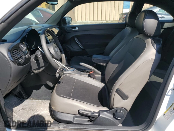 2015 Volkswagen Beetle Fleet Edition with VIN 3VWF17AT9FM623581, listed as a Copart auction lot 48771895 with 89,835 mi miles and Salvage Title. Bid and sale history available at DreamBid. Image 7.
