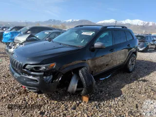2020 Jeep Cherokee Trailhawk с VIN 1C4PJMBX6LD608552, выставлен на аукционе Copart как лот 52159995 с пробегом 84 368 миль миль и Списание • Salvage title. История ставок и продаж доступна на DreamBid. Изображение 1.