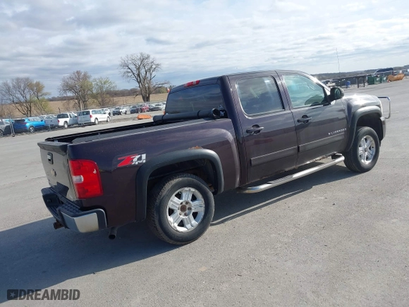 2008 Chevrolet Silverado 1500 LTZ with VIN 2GCEK133081240175, listed as a IAAI auction lot 42024317 with 214,559 mi miles. Bid and sale history available at carsss.com. Image 4.