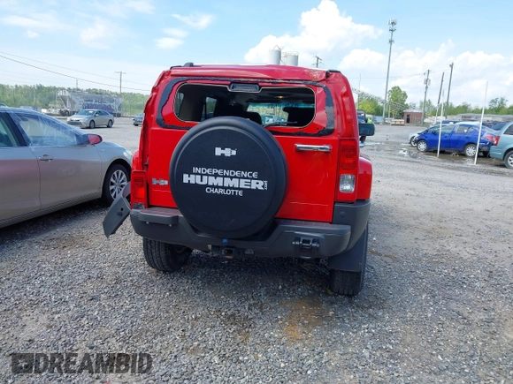 2006 Hummer H3 z VIN 5GTDN136868116302, wystawiony jako IAAI lot #42128659 z przebiegiem 85 659 mil mil oraz . Historia ofert i sprzedaży dostępna na DreamBid. Obrazek 16.