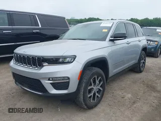 2024 Jeep Grand Cherokee Limited with VIN 1C4RJHBG5RC679868, listed as a IAAI auction lot 42409712 with 21,035 mi miles and . Bid and sale history available at DreamBid. Image 17.