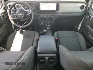 2024 Jeep Wrangler Sahara с VIN 1C4RJXP62RW275130, выставлен на аукционе Copart как лот 62665895 с пробегом 21 521 миль миль и На запчасти • Non repairable. История ставок и продаж доступна на DreamBid. Изображение 8.