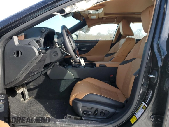 2024 Lexus ES 350 Ultra Luxury with VIN 58AFZ1B1XRU172705, listed as a Copart auction lot 45156825 with 9,600 mi miles and Salvage title. Bid and sale history available at DreamBid. Image 7.