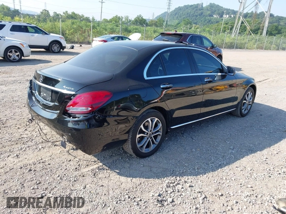 2018 Mercedes-Benz C 300 z VIN WDDWF4KBXJR311890, wystawiony jako IAAI lot #42724821 z przebiegiem 36 938 mil mil oraz . Historia ofert i sprzedaży dostępna na DreamBid. Obrazek 4.