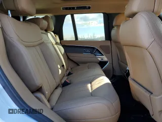 2023 Land Rover Range Rover SE z VIN SALKP9E72PA031813, wystawiony jako Copart lot #45151005 z przebiegiem Nie podano mil oraz Szkoda całkowita • Salvage title. Historia ofert i sprzedaży dostępna na DreamBid. Obrazek 11.