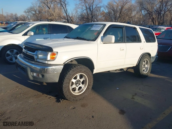 2001 Toyota 4Runner SR5 with VIN JT3HN86R010355250, listed as a IAAI auction lot 41332921 with 301,294 mi miles. Bid and sale history available at carsss.com. Image 2.