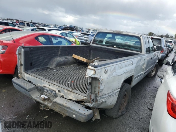 1999 Dodge Ram 2500 with VIN 1B7KC2364XJ541343, listed as a Copart auction lot 49645834 with 129,901 mi miles and Salvage Title. Bid and sale history available at carsss.com. Image 3.