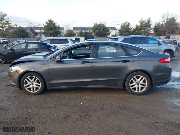2016 Ford Fusion SE with VIN 3FA6P0HD3GR309605, listed as a IAAI auction lot 41188098 with 94,111 mi miles. Bid and sale history available at carsss.com. Image 14.