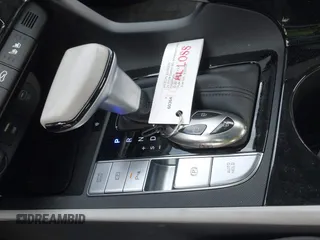 2024 Hyundai Elantra Limited z VIN KMHLN4DJ6RU097585, wystawiony jako IAAI lot #42239279 z przebiegiem 4 355 mil mil oraz . Historia ofert i sprzedaży dostępna na DreamBid. Obrazek 11.