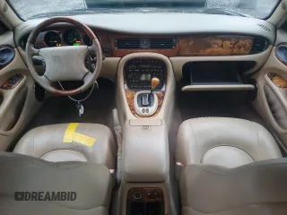 2000 Jaguar XJ with VIN SAJDA25BXYMF01667, listed as a Copart auction lot 41333495 with 102,291 mi miles and Clean Title. Bid and sale history available at DreamBid. Image 8.
