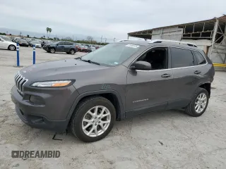 2018 Jeep Cherokee Latitude Plus with VIN 1C4PJLLB4JD590255, listed as a Copart auction lot 41496575 with 74,224 mi miles and Salvage Title. Bid and sale history available at carsss.com. Image 1.