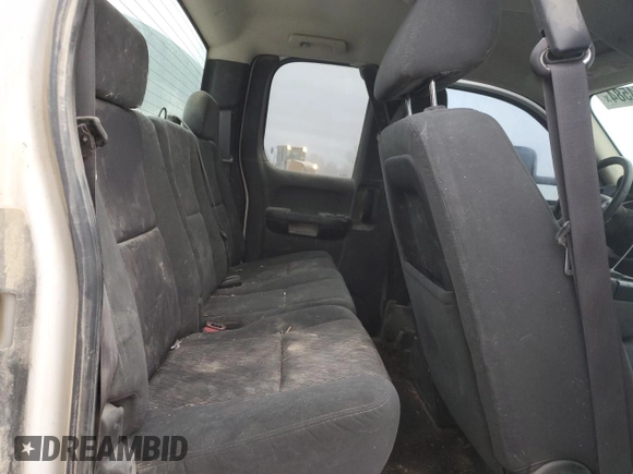 2009 GMC Sierra 2500HD SLE z VIN 1GTHK59689E147149, wystawiony jako Copart lot #85254584 z przebiegiem 343 228 mil mil oraz Szkoda całkowita • Salvage title. Historia ofert i sprzedaży dostępna na DreamBid. Obrazek 10.