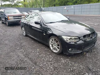 2011 BMW 3 Series 335i с VIN WBADX7C59BE742333, выставлен на аукционе IAAI как лот 42367588 с пробегом 133 095 миль миль и . История ставок и продаж доступна на DreamBid. Изображение 1.