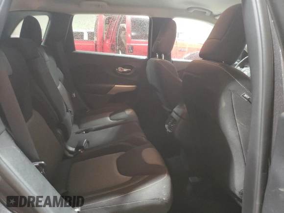 2018 Jeep Cherokee Latitude with VIN 1C4PJMCB2JD556207, listed as a Copart auction lot 58478395 with 102,884 mi miles and Salvage title. Bid and sale history available at DreamBid. Image 11.