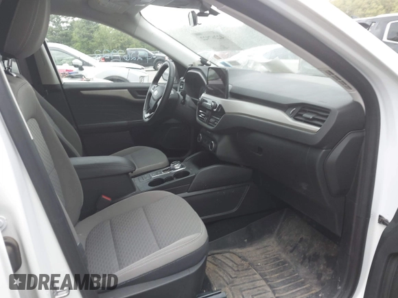 2022 Ford Escape SE with VIN 1FMCU9G64NUB41262, listed as a IAAI auction lot 42267922 with 64,173 mi miles and . Bid and sale history available at DreamBid. Image 5.