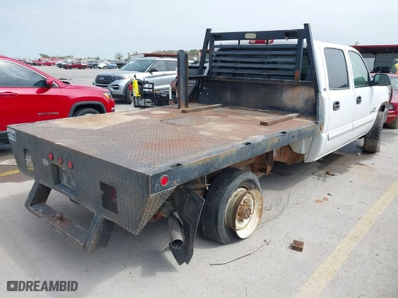 2003 Chevrolet Silverado 2500HD LS with VIN 1GCHK23193F126937, listed as a IAAI auction lot 41893874 with 260,432 mi miles. Bid and sale history available at carsss.com. Image 4.