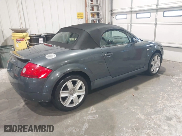 2003 Audi TT with VIN TRUTC28N431005447, listed as a IAAI auction lot 41798545 with 216,733 mi miles. Bid and sale history available at carsss.com. Image 4.