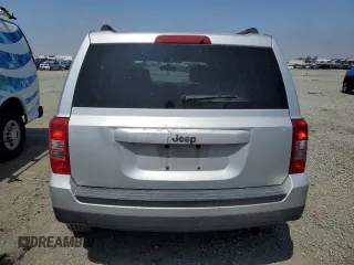 2014 Jeep Patriot Altitude with VIN 1C4NJPBAXED537475, listed as a Copart auction lot 57080595 with 173,599 mi miles and Clean title. Bid and sale history available at DreamBid. Image 6.