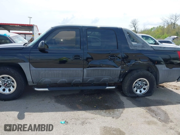 2003 Chevrolet Avalanche with VIN 3GNEC13T13G150067, listed as a IAAI auction lot 41714024 with Not Provided miles and . Bid and sale history available at DreamBid. Image 14.