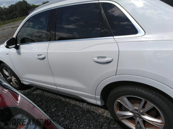 2020 Audi Q3 S line Premium Plus с VIN WA1EECF3XL1034045, выставлен на аукционе IAAI как лот 42726643 с пробегом 121 743 миль миль и . История ставок и продаж доступна на DreamBid. Изображение 14.