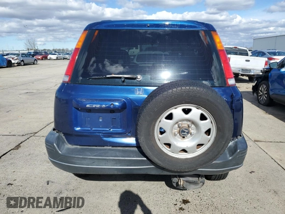 1998 Honda CR-V LX with VIN JHLRD2849WC017999, listed as a Copart auction lot 44273145 with 171,461 mi miles and Salvage Title. Bid and sale history available at carsss.com. Image 6.