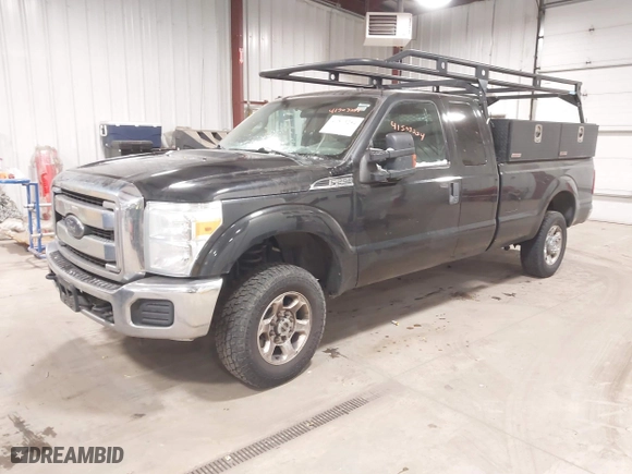 2015 Ford Super Duty F-250 SRW XLT with VIN 1FT7X2B63FED10680, listed as a IAAI auction lot 41503254 with 261,634 mi miles. Bid and sale history available at carsss.com. Image 17.