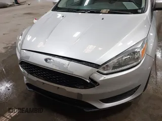 2015 Ford Focus SE with VIN 1FADP3F28FL231684, listed as a IAAI auction lot 41914284 with 100,195 mi miles. Bid and sale history available at carsss.com. Image 6.