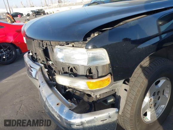 2004 Chevrolet Suburban LS with VIN 1GNEC16T94J194331, listed as a IAAI auction lot 41283112 with 209,846 mi miles. Bid and sale history available at carsss.com. Image 6.