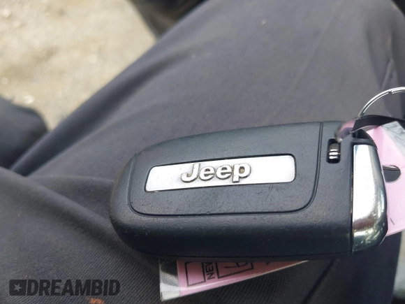 2018 Jeep Renegade Limited with VIN ZACCJBDBXJPH00377, listed as a IAAI auction lot 42391226 with 84,523 mi miles and . Bid and sale history available at DreamBid. Image 11.