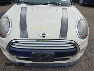 2014 MINI Hardtop with VIN WMWXM5C56ET936943, listed as a IAAI auction lot 42326780 with Not provided miles and . Bid and sale history available at DreamBid. Image 6.