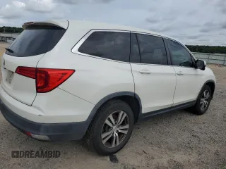 2016 Honda Pilot EX with VIN 5FNYF5H32GB055753, listed as a Copart auction lot 41449945 with 163,264 mi miles and Salvage Title. Bid and sale history available at carsss.com. Image 3.