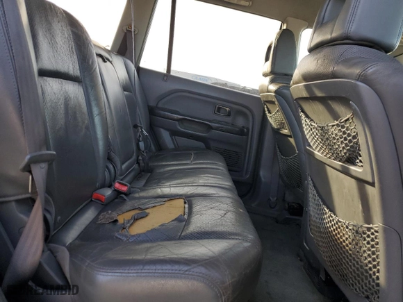 2004 Honda Pilot EX with VIN 2HKYF18594H610642, listed as a Copart auction lot 84663504 with 271,755 mi miles and Salvage Title. Bid and sale history available at carsss.com. Image 11.