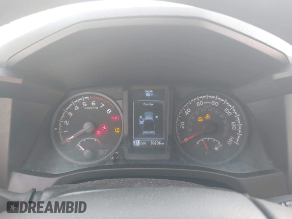 2022 Toyota Tacoma SR z VIN 3TYRX5GN5NT055800, wystawiony jako IAAI lot #42109011 z przebiegiem 30 236 mil mil oraz . Historia ofert i sprzedaży dostępna na DreamBid. Obrazek 7.