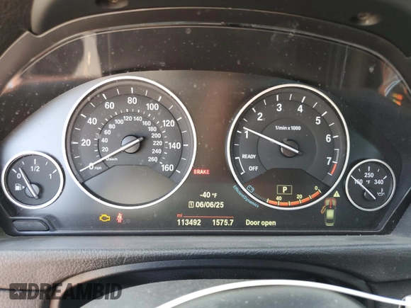 2015 BMW 3 Series 328i xDrive with VIN WBA3B3C5XFJ985147, listed as a Copart auction lot 59819905 with 113,492 mi miles and Salvage title. Bid and sale history available at DreamBid. Image 9.