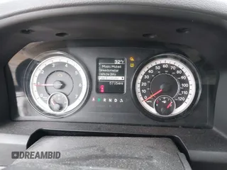 2018 Ram 2500 Tradesman z VIN 3C6UR5HJ9JG189592, wystawiony jako IAAI lot #41919085 z przebiegiem 57 154 mil mil oraz . Historia ofert i sprzedaży dostępna na DreamBid. Obrazek 7.