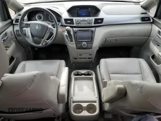 2014 Honda Odyssey Touring с VIN 5FNRL5H98EB029561, выставлен на аукционе Copart как лот 57349265 с пробегом 136 233 миль миль и Списание • Salvage title. История ставок и продаж доступна на DreamBid. Изображение 8.