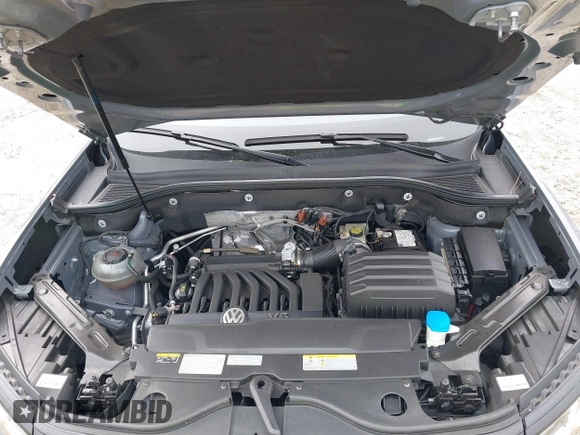 2021 Volkswagen Atlas SE with VIN 1V2PE2CAXMC231037, listed as a IAAI auction lot 41380581 with 40,889 mi miles and . Bid and sale history available at DreamBid. Image 10.